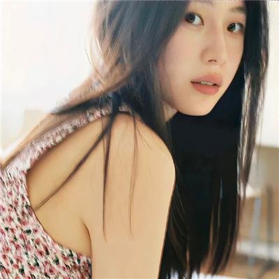 花落水流红